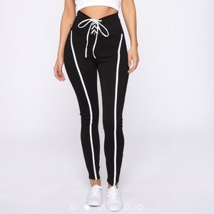 A little bit sweeter lace up pants - white